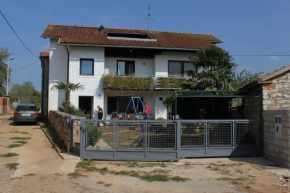 Apartments with a parking space Dolinci, Umag - 7111